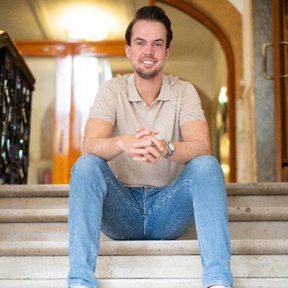Michaël Van de Poppe Official