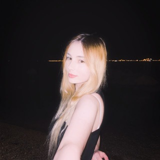 xia ≽^•⩊•^≼